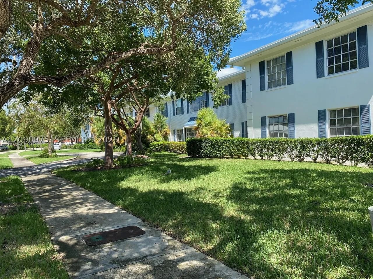 Real estate property located at 2151 68th St #209, Broward, Imperial Point Colonnades, Fort Lauderdale, FL