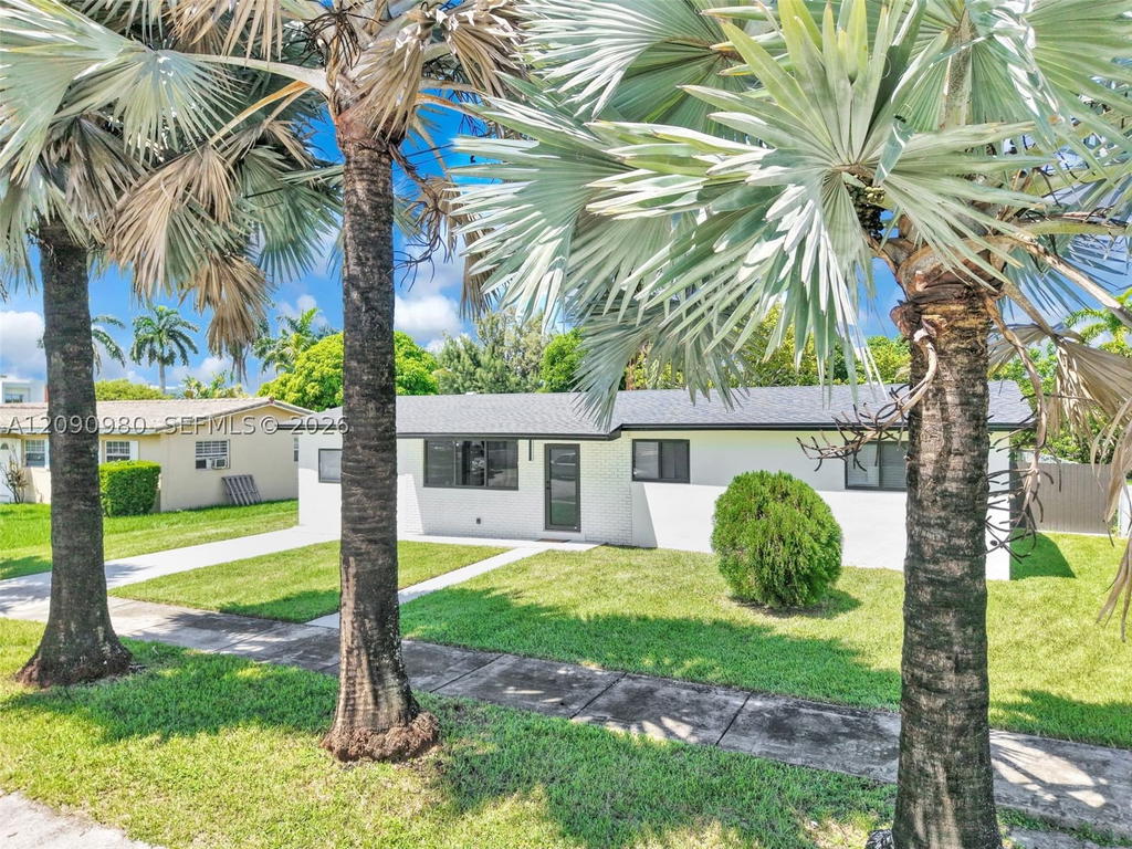 Real estate property located at 51 161st St, Miami-dade, Bisc Gardens Sec C, Miami, FL