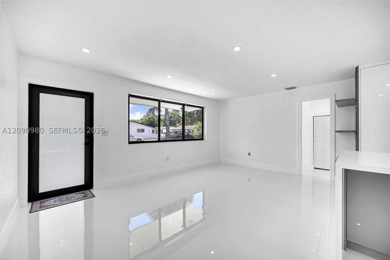 Real estate property located at 51 161st St, Miami-dade, Bisc Gardens Sec C, Miami, FL