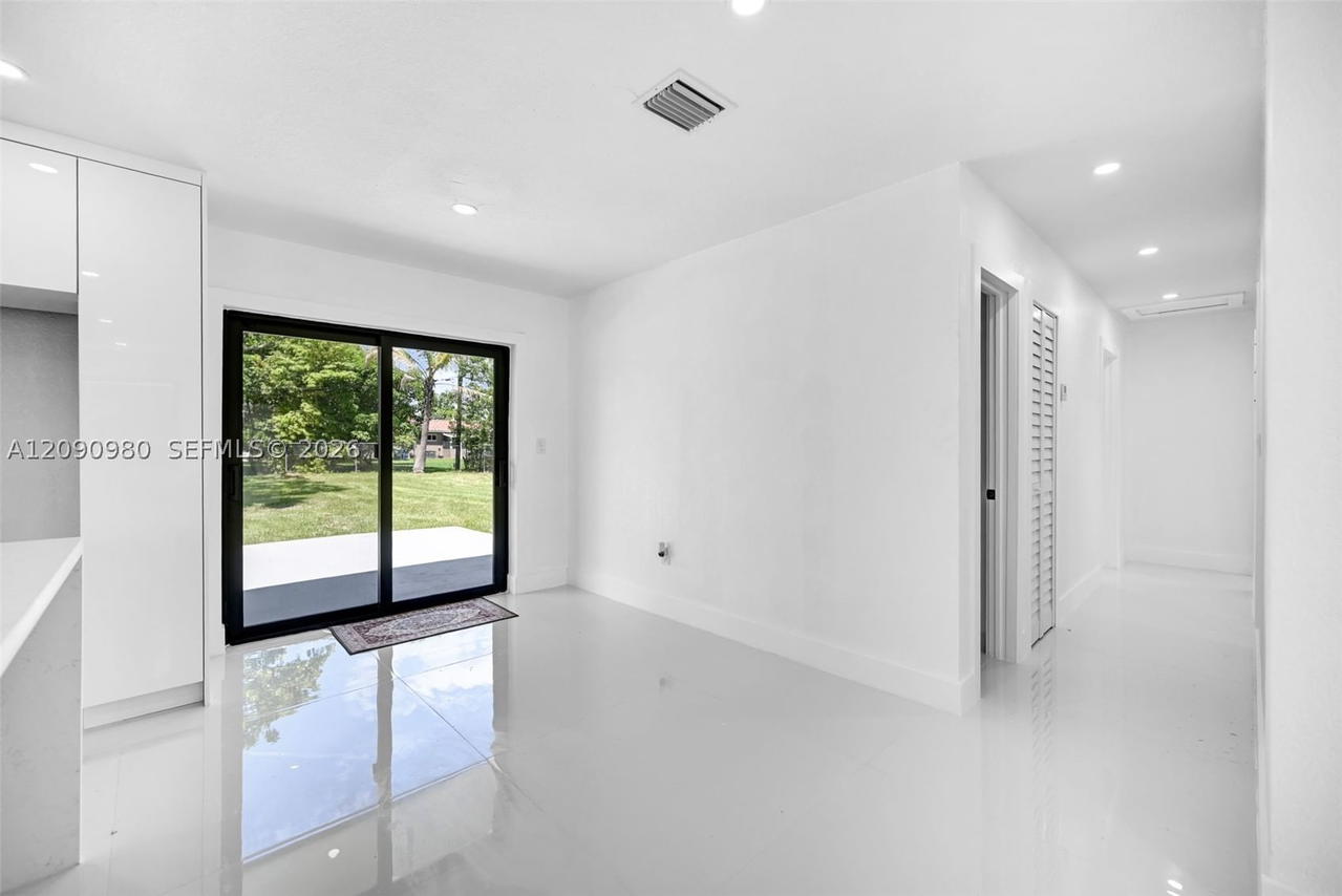 Real estate property located at 51 161st St, Miami-dade, Bisc Gardens Sec C, Miami, FL