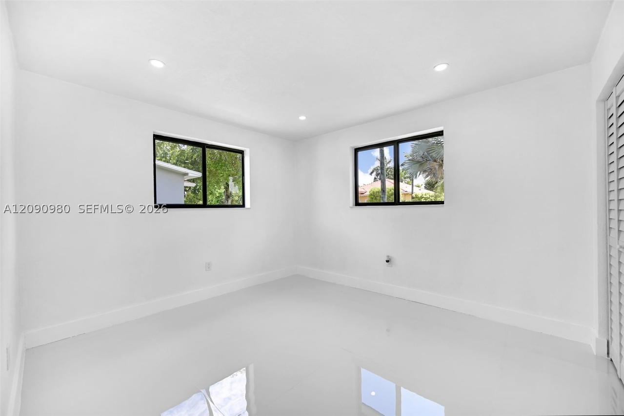 Real estate property located at 51 161st St, Miami-dade, Bisc Gardens Sec C, Miami, FL