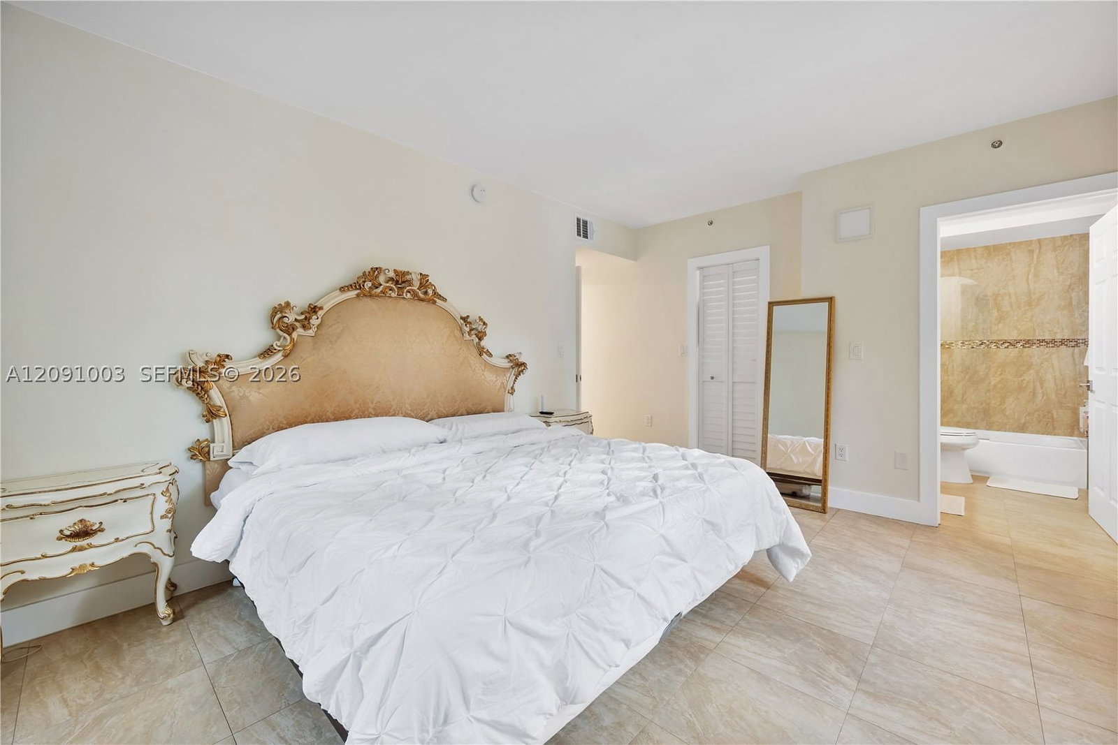 Real estate property located at 323 Navarre Ave #101, Miami-dade, The Gallery Plaza Condo, Coral Gables, FL