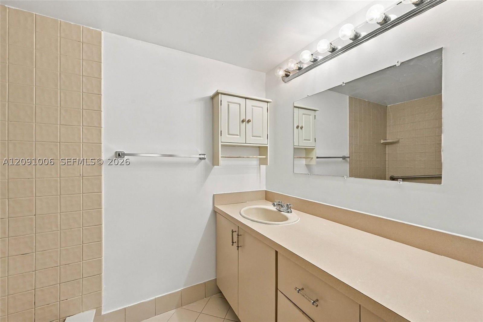 Real estate property located at 6800 Cypress Rd #411, Broward, Royal Palm At Plantation, Plantation, FL
