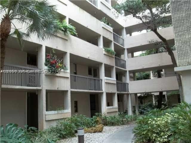 Real estate property located at 6800 Cypress Rd #411, Broward, Royal Palm At Plantation, Plantation, FL