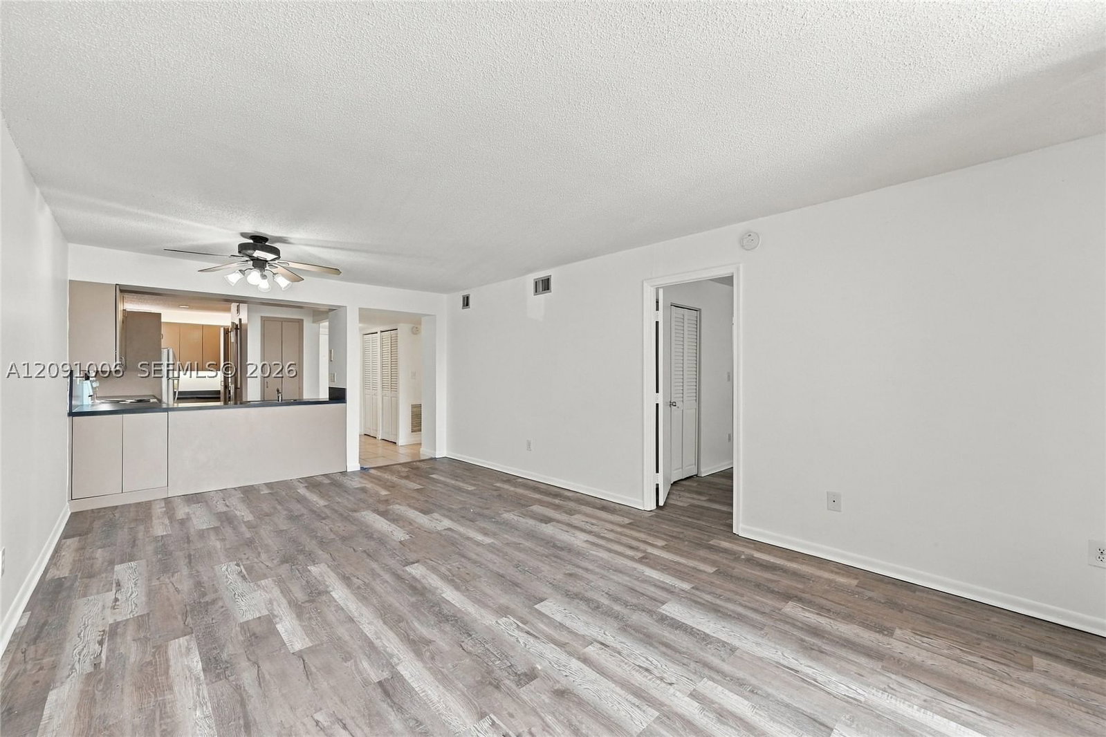 Real estate property located at 6800 Cypress Rd #411, Broward, Royal Palm At Plantation, Plantation, FL