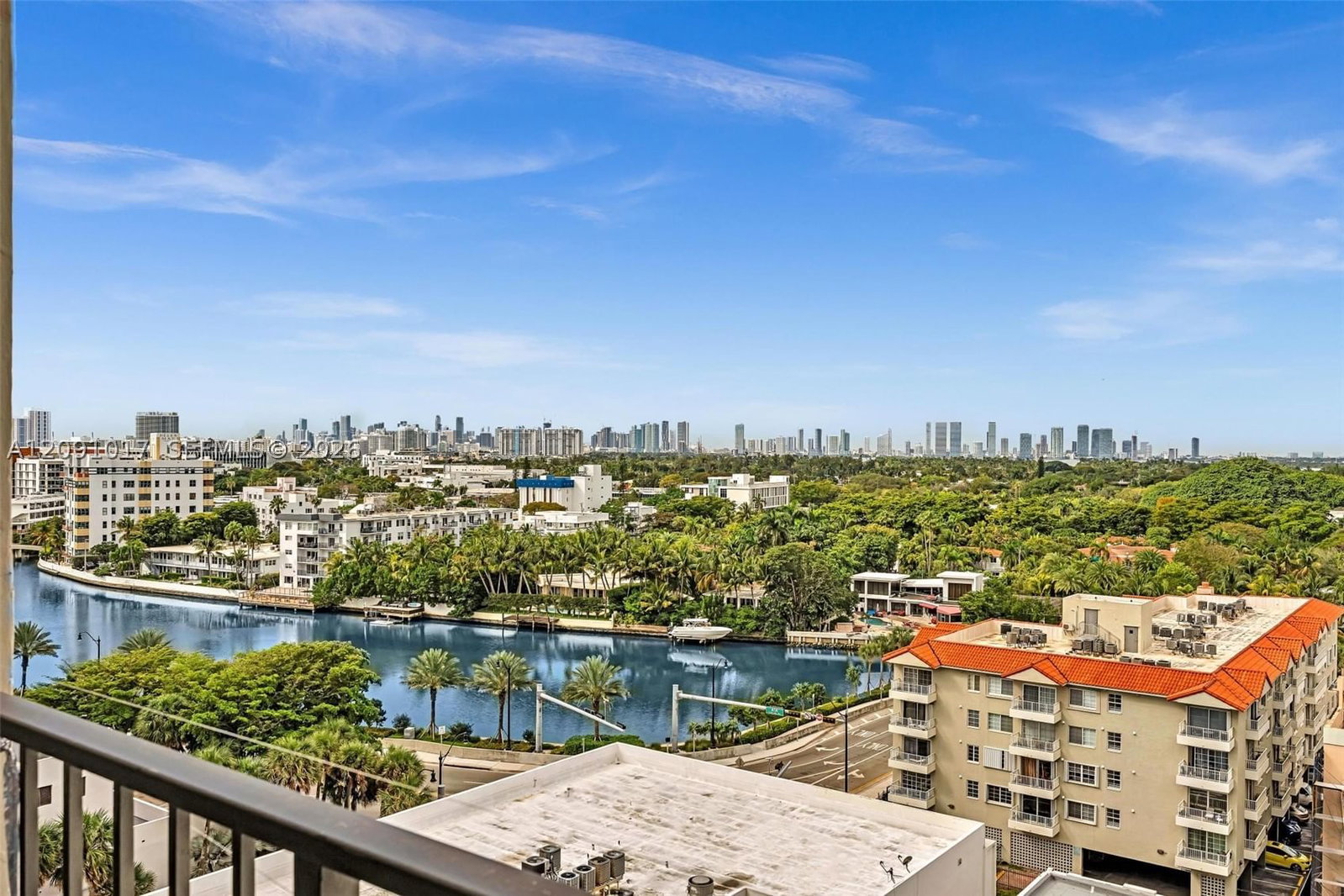 Real estate property located at 2625 Collins Ave #1109, Miami-dade, Oceanfront Plaza Condo, Miami Beach, FL