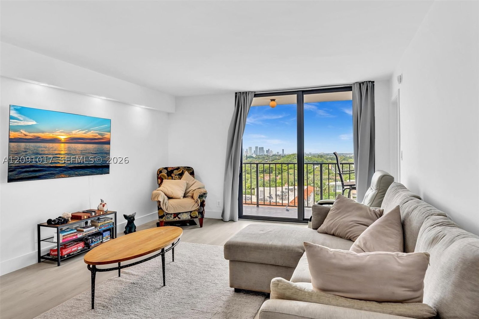 Real estate property located at 2625 Collins Ave #1109, Miami-dade, Oceanfront Plaza Condo, Miami Beach, FL