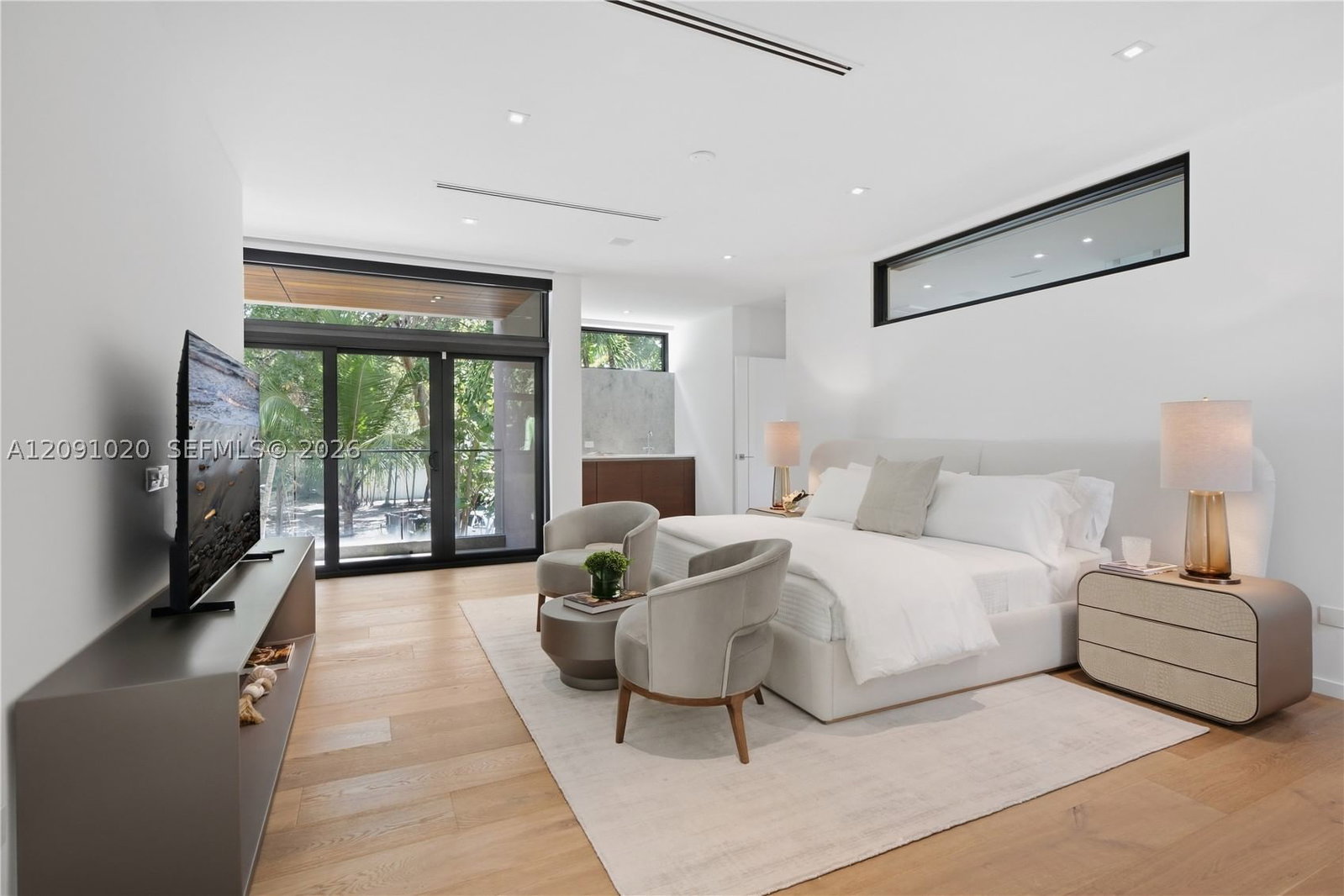 Real estate property located at 2803 Crystal Ct, Miami-dade, Crystal Heights, Miami, FL