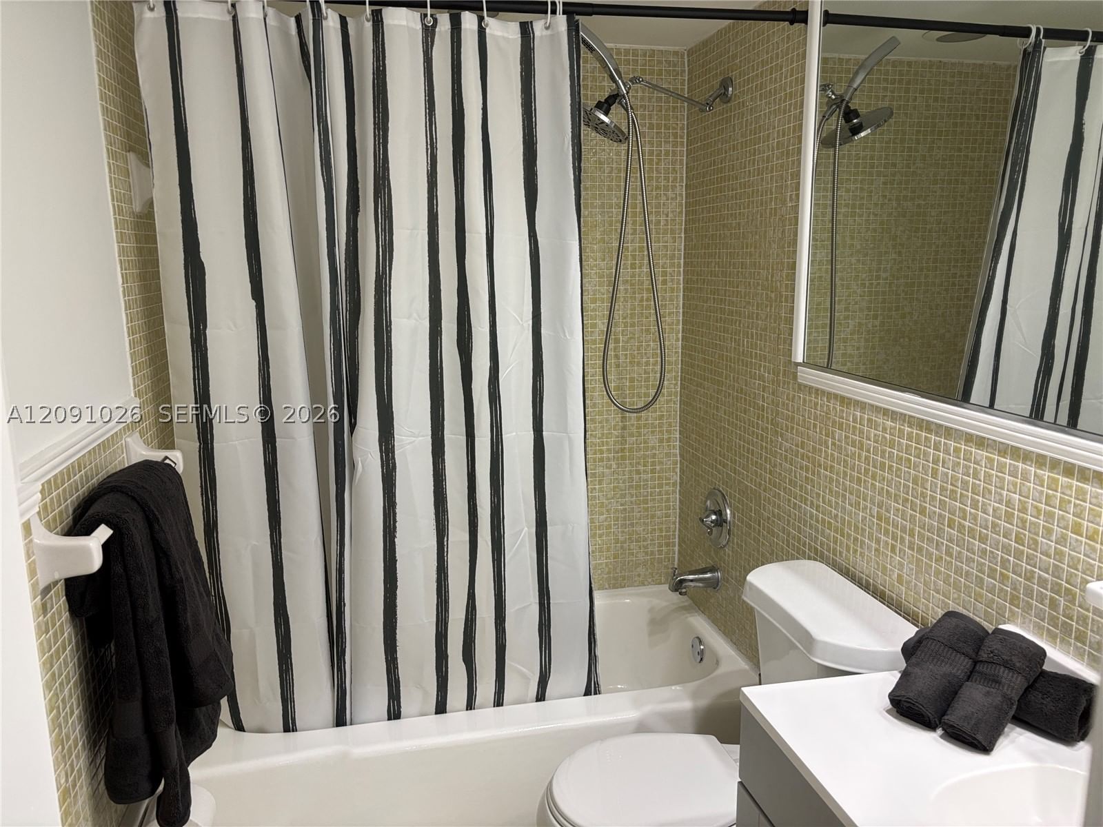Real estate property located at 1701 Washington St #604, Broward, Princeton Condominium, Hollywood, FL