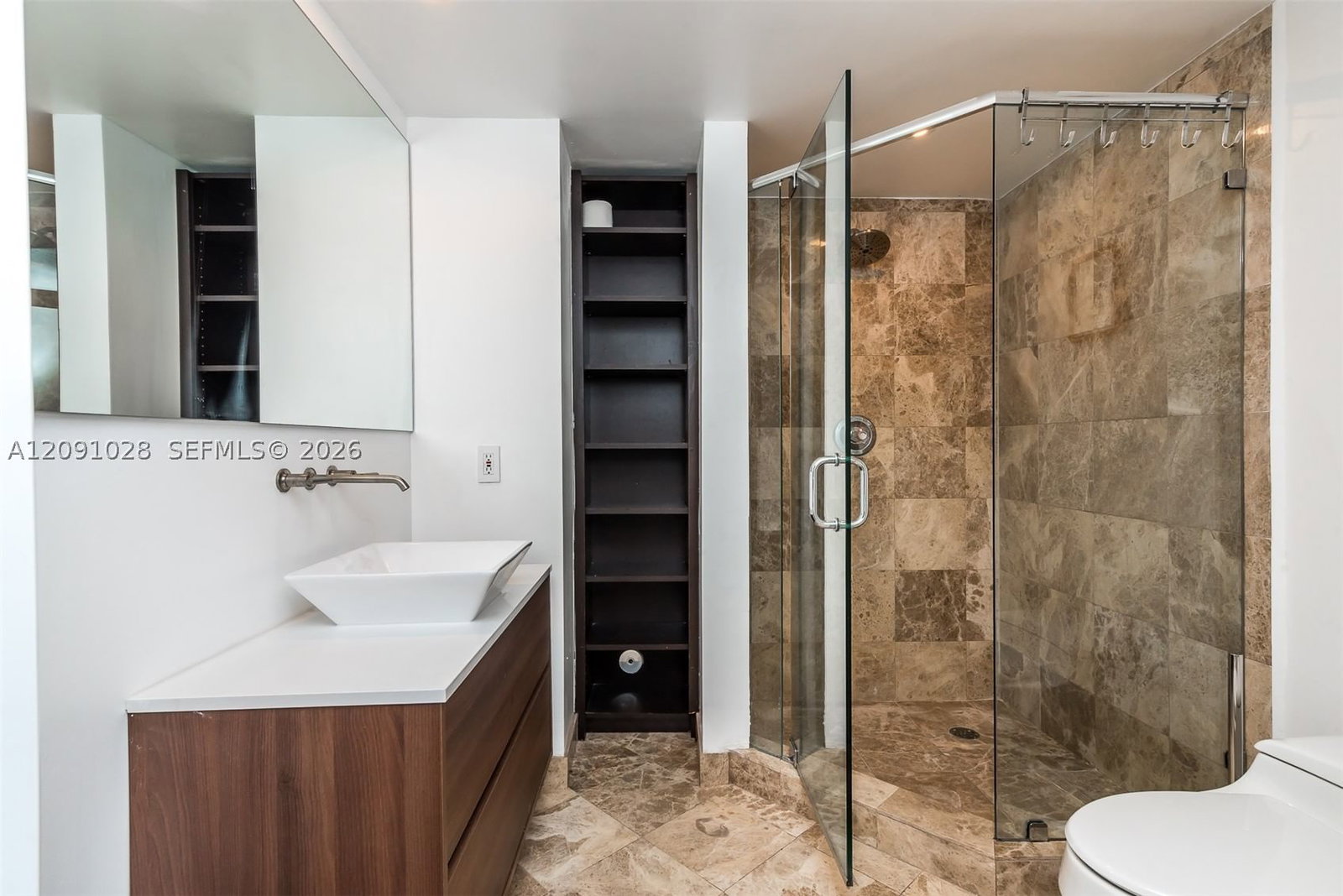 Real estate property located at 1330 Ocean Dr R5B, Miami-dade, The Netherland Condo, Miami Beach, FL