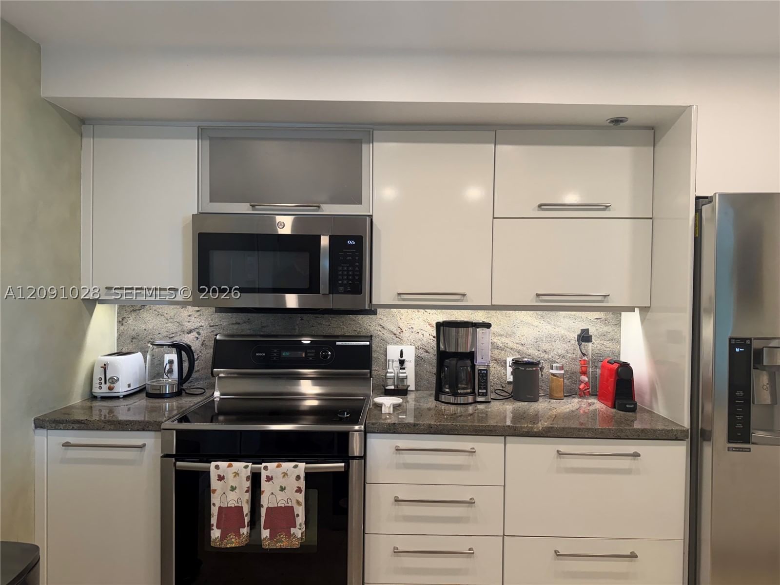 Real estate property located at 1330 Ocean Dr R5B, Miami-dade, The Netherland Condo, Miami Beach, FL