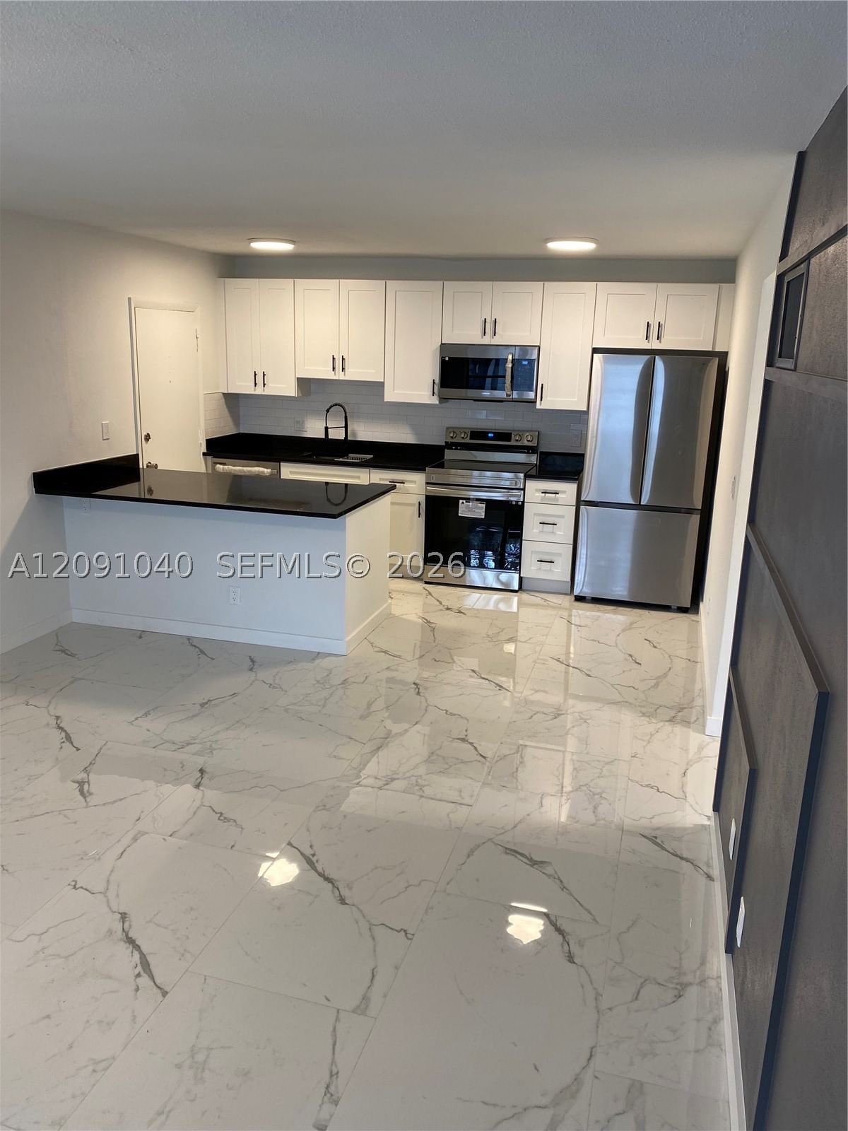 Real estate property located at 3550 8th Ave #616, Broward, Everett Arms No 6 Condo, Pompano Beach, FL