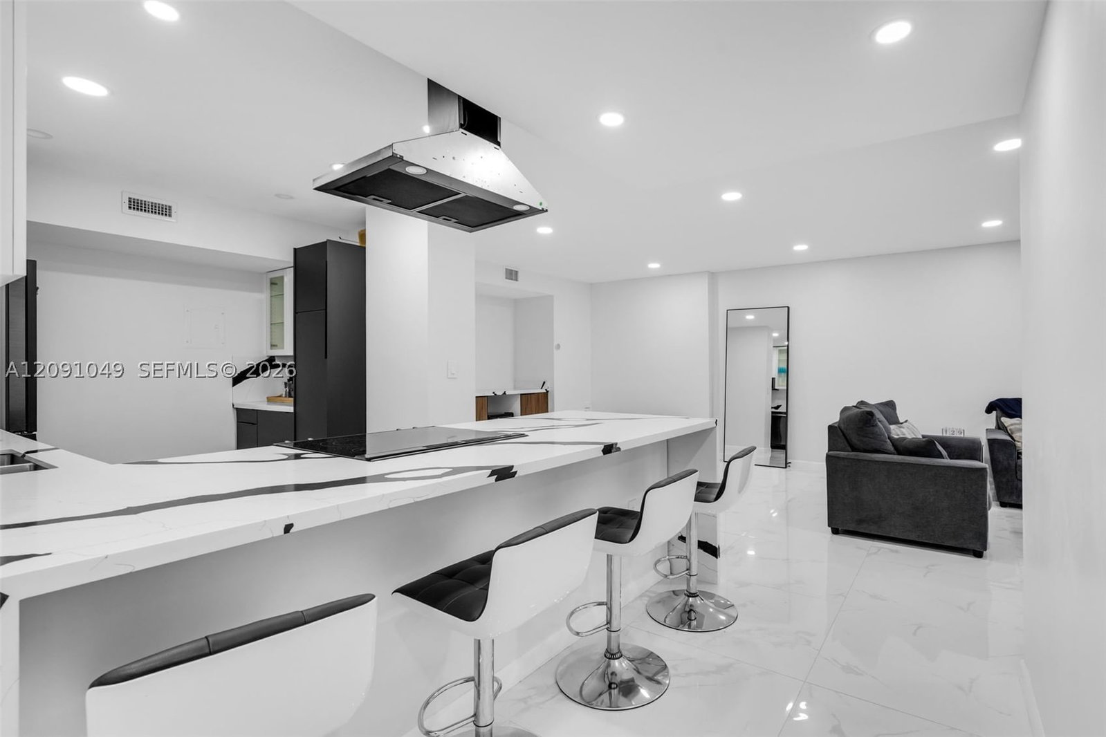 Real estate property located at 3800 Hillcrest Dr #203, Broward, Hillcrest East No 25 Cond, Hollywood, FL