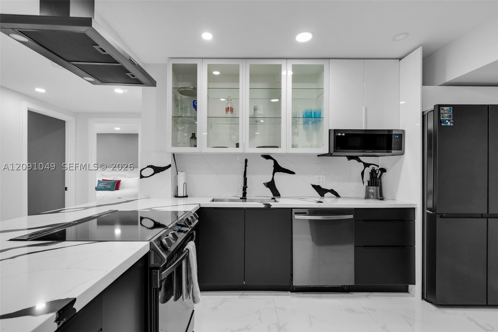 Real estate property located at 3800 Hillcrest Dr #203, Broward, Hillcrest East No 25 Cond, Hollywood, FL