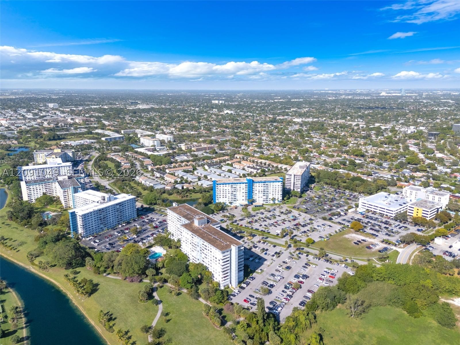 Real estate property located at 3800 Hillcrest Dr #203, Broward, Hillcrest East No 25 Cond, Hollywood, FL