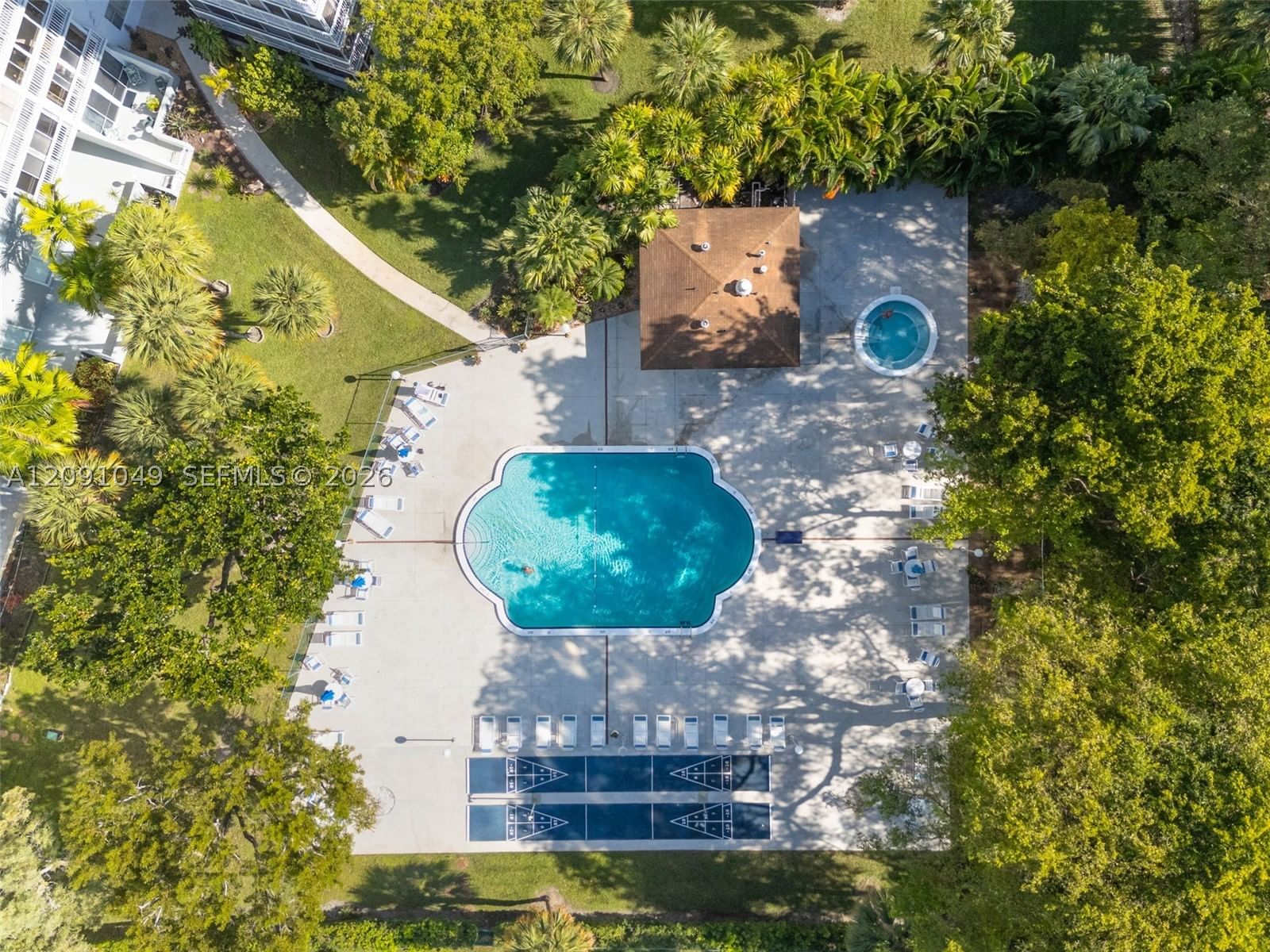 Real estate property located at 3800 Hillcrest Dr #203, Broward, Hillcrest East No 25 Cond, Hollywood, FL