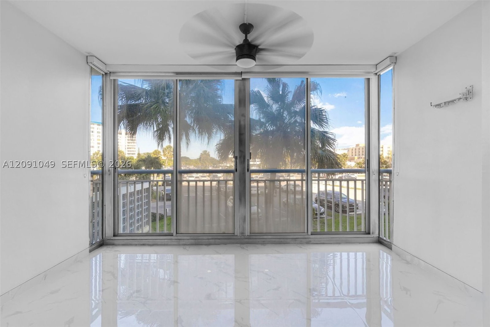 Real estate property located at 3800 Hillcrest Dr #203, Broward, Hillcrest East No 25 Cond, Hollywood, FL