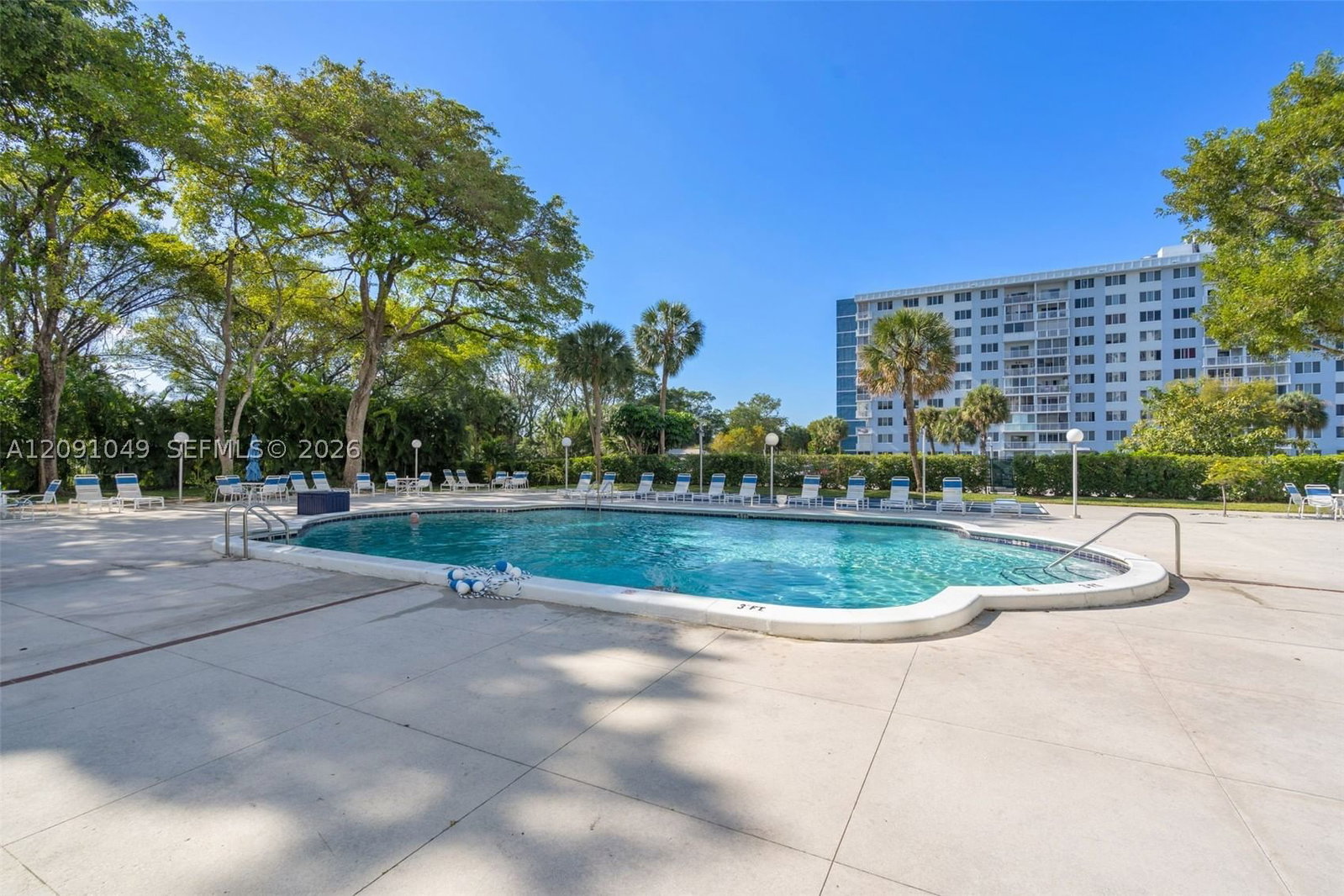 Real estate property located at 3800 Hillcrest Dr #203, Broward, Hillcrest East No 25 Cond, Hollywood, FL
