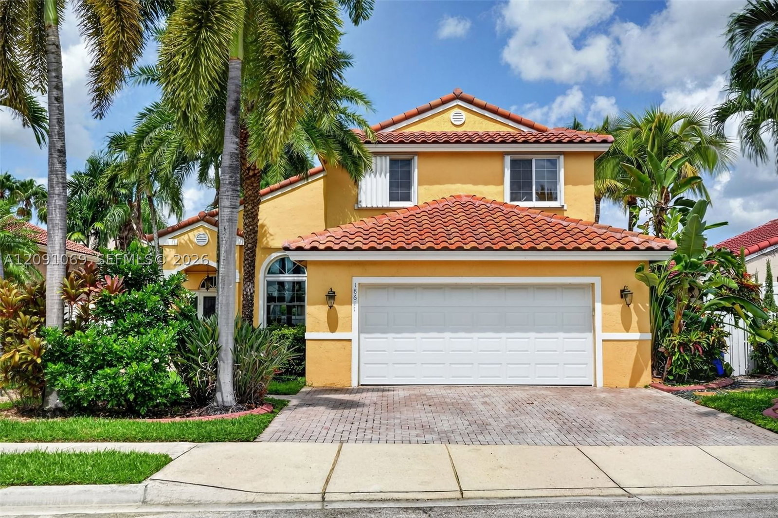 Real estate property located at 18611 11th St, Broward, Chapel Trail Ii, Pembroke Pines, FL