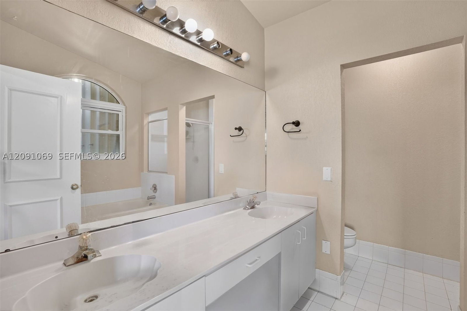 Real estate property located at 18611 11th St, Broward, Chapel Trail Ii, Pembroke Pines, FL