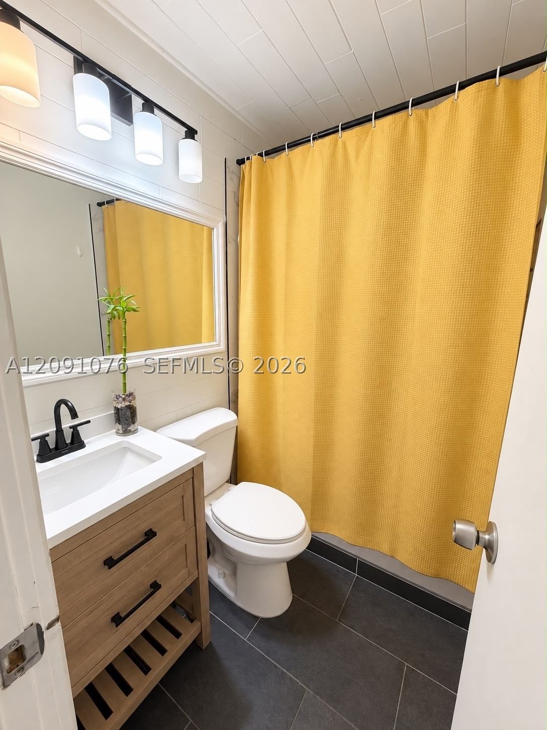 Real estate property located at 2331 Mckinley St, Broward, Hollywood Park, Hollywood, FL