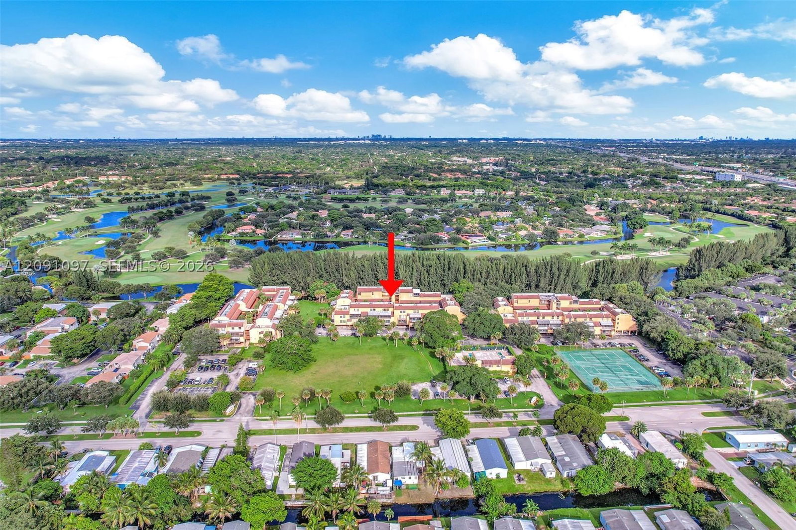 Real estate property located at 430 Commodore Dr #304, Broward, Lago West Condominium, Plantation, FL
