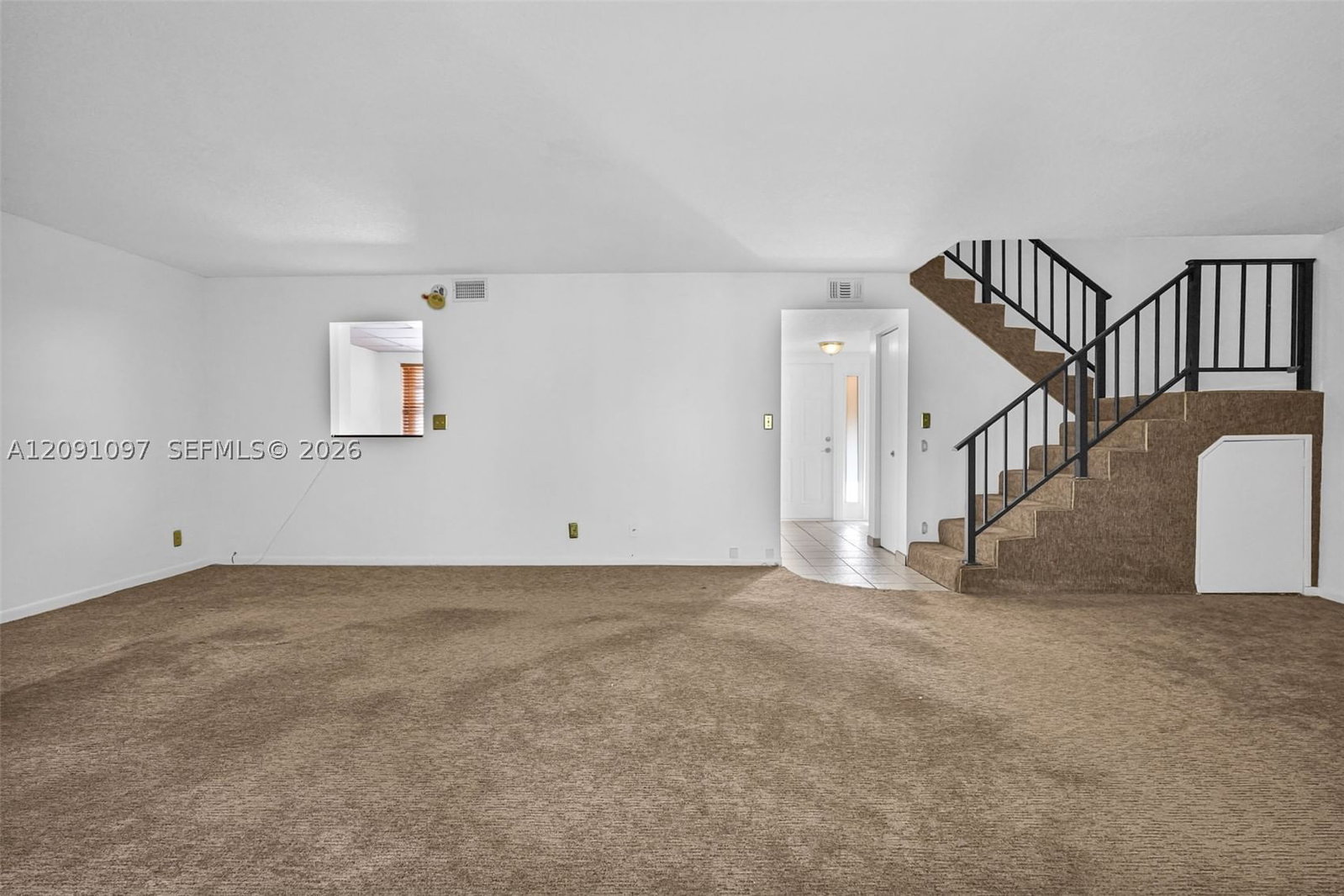 Real estate property located at 430 Commodore Dr #304, Broward, Lago West Condominium, Plantation, FL