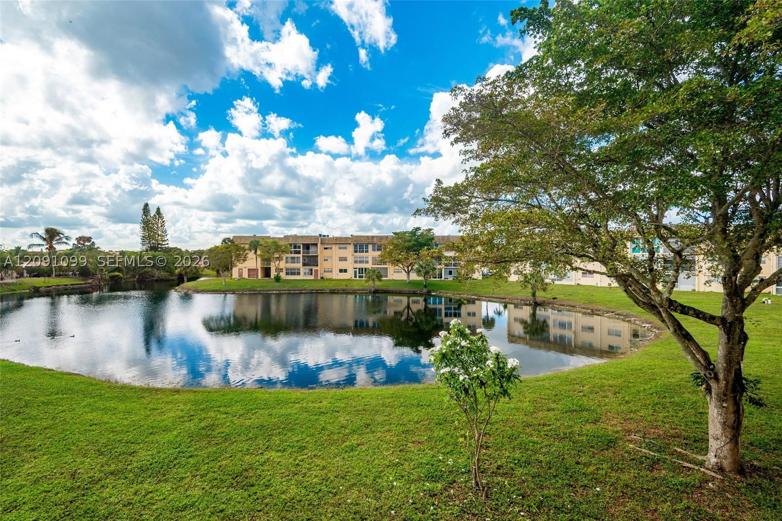 Real estate property located at 8345 Sunrise Lakes Blvd #210, Broward, Sunrise Lakes 42 Condo, Sunrise, FL