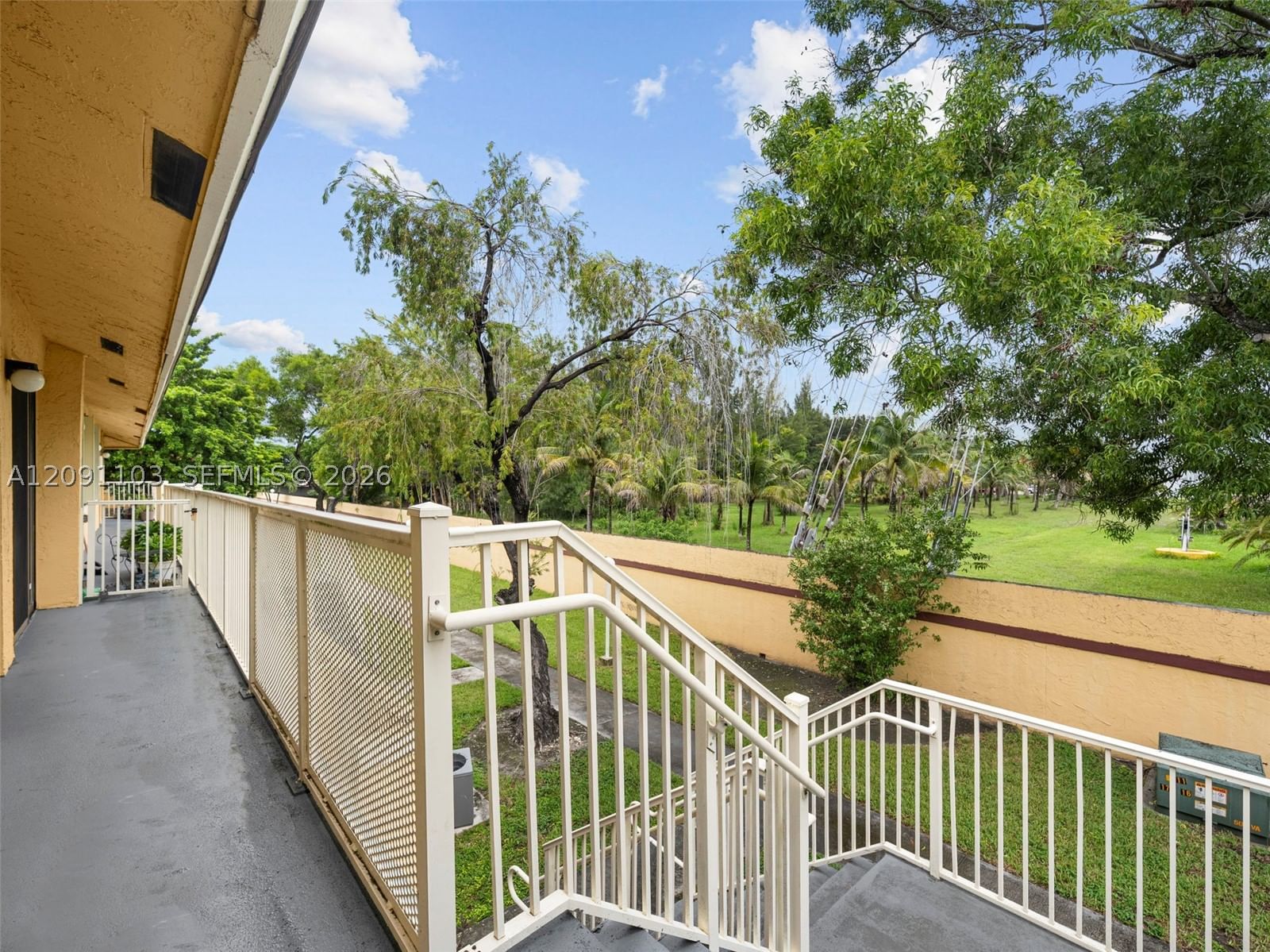 Real estate property located at 400 214th St #203, Miami-dade, Misty Lake Condo, Miami Gardens, FL