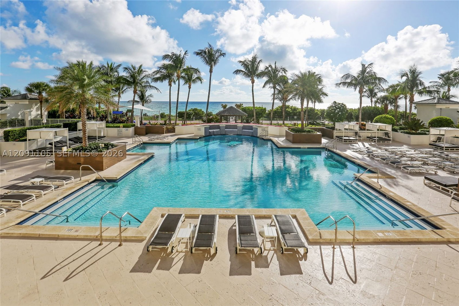 Real estate property located at 4775 Collins Ave #2207, Miami-dade, Green Diamond Condo, Miami Beach, FL