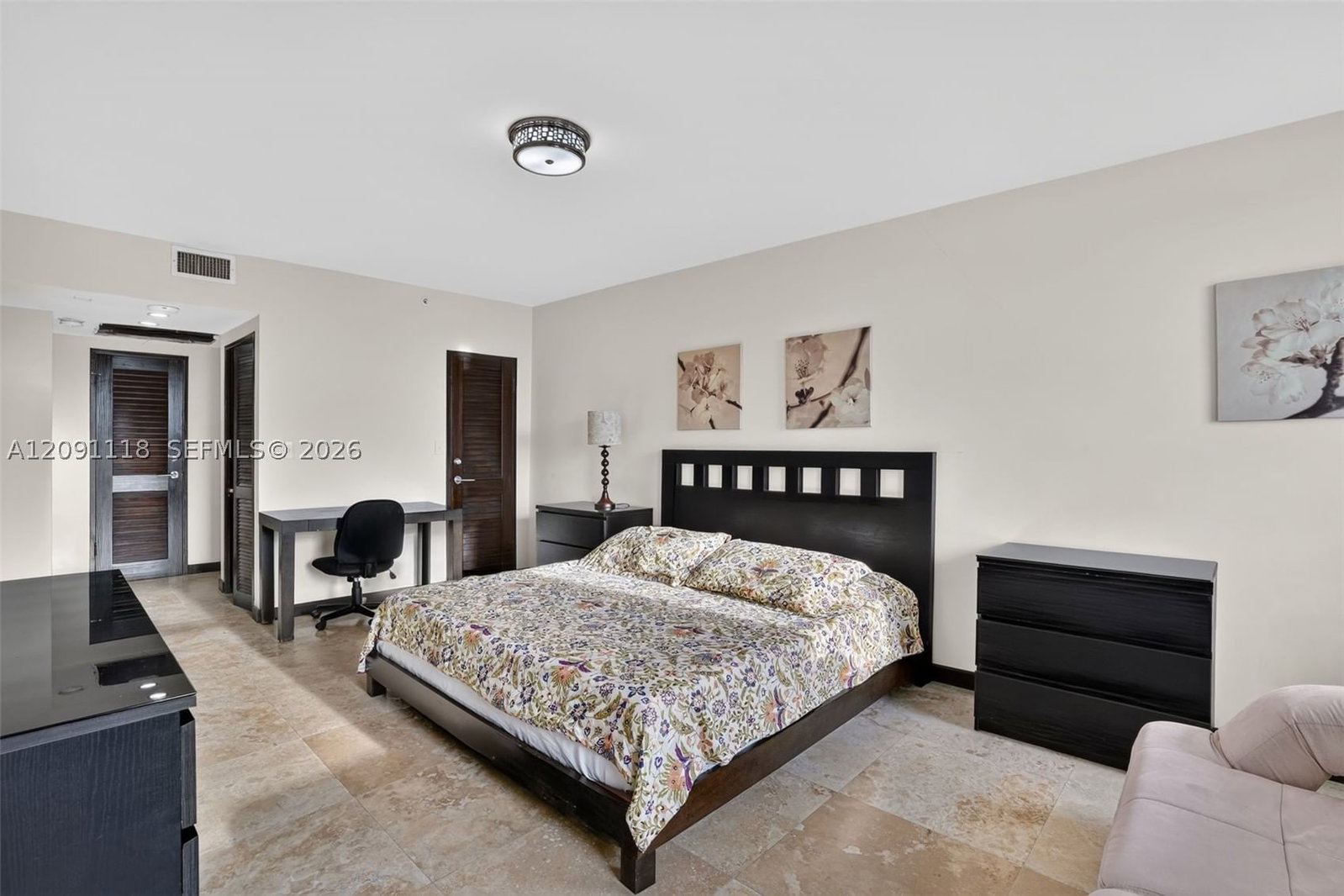 Real estate property located at 5601 Collins ave #1716, Miami-dade, The Pavilion Condo, Miami Beach, FL