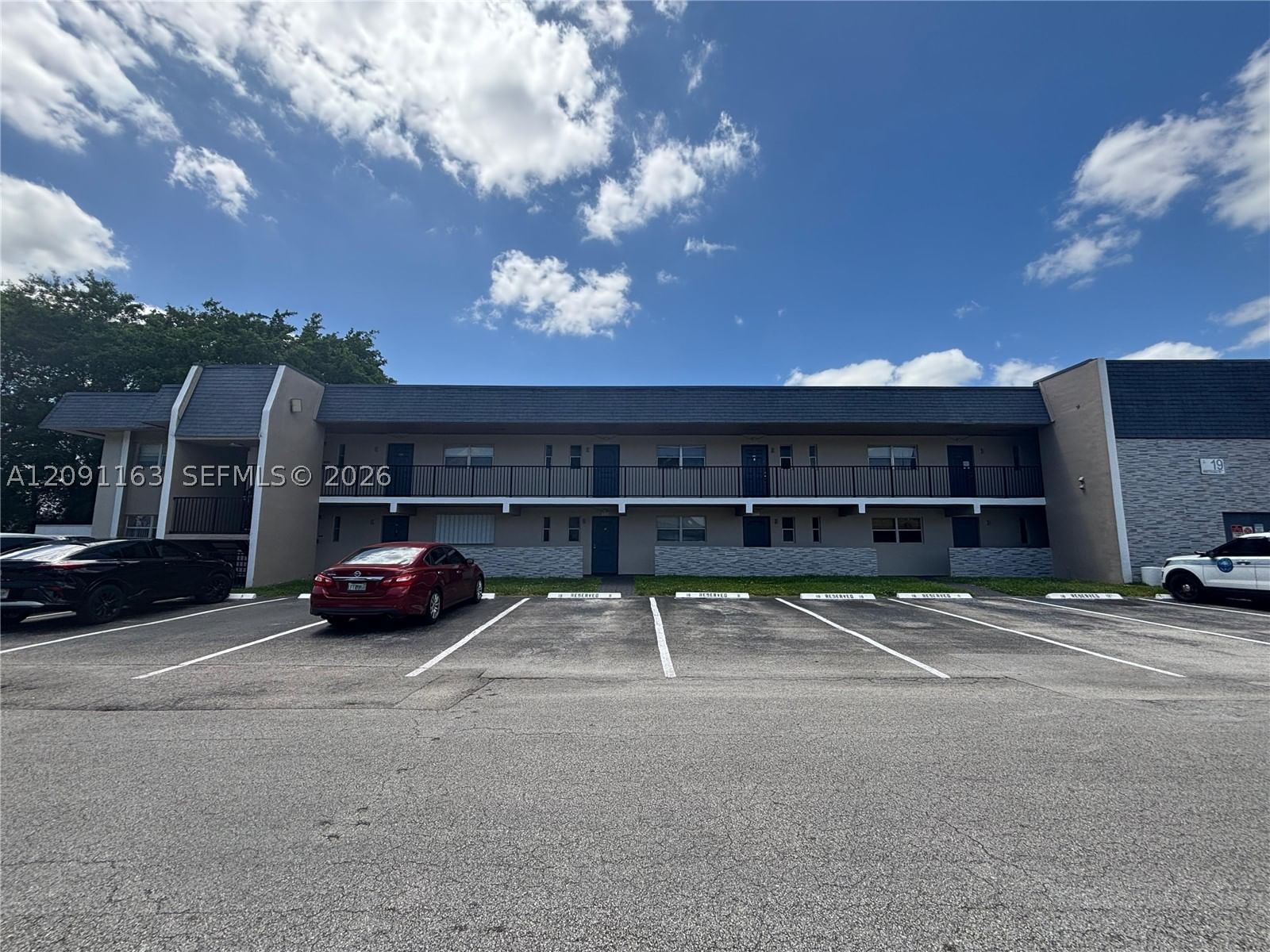 Real estate property located at 8060 Fairview Dr #101, Broward, Versailles Gardens Condo, Tamarac, FL