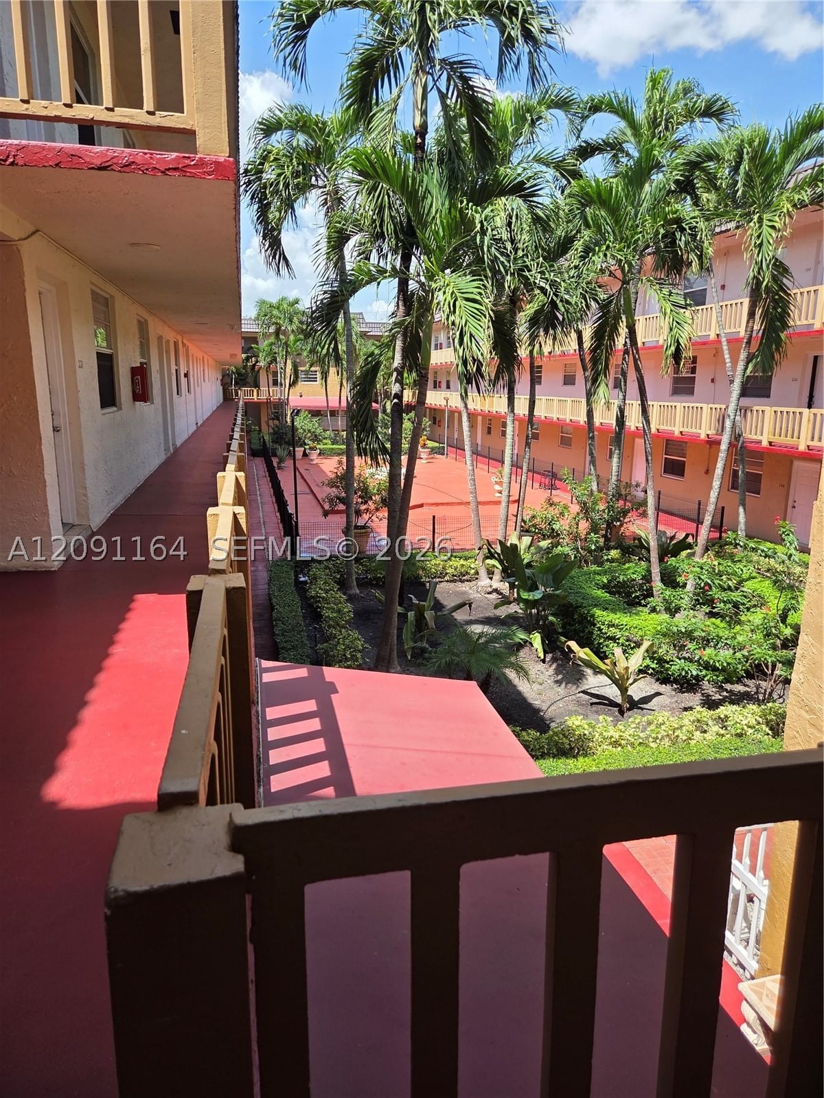 Real estate property located at 4655 Palm Ave #222, Miami-dade, Royal Palm Gardens Condo, Hialeah, FL