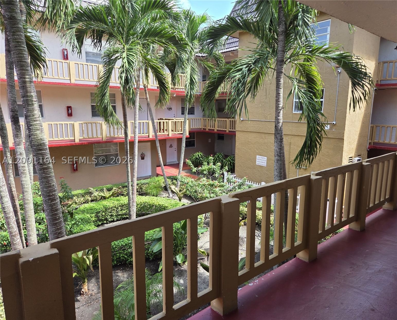 Real estate property located at 4655 Palm Ave #222, Miami-dade, Royal Palm Gardens Condo, Hialeah, FL
