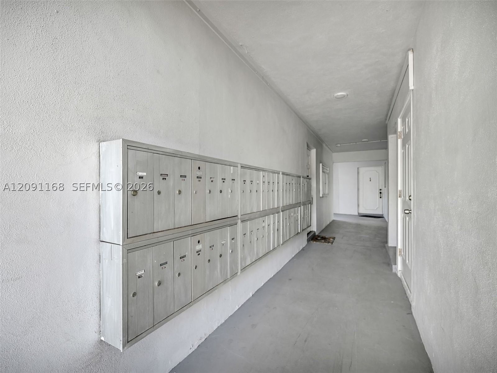 Real estate property located at 400 10th St #303, Broward, Deerfield Beach Gardens C, Deerfield Beach, FL