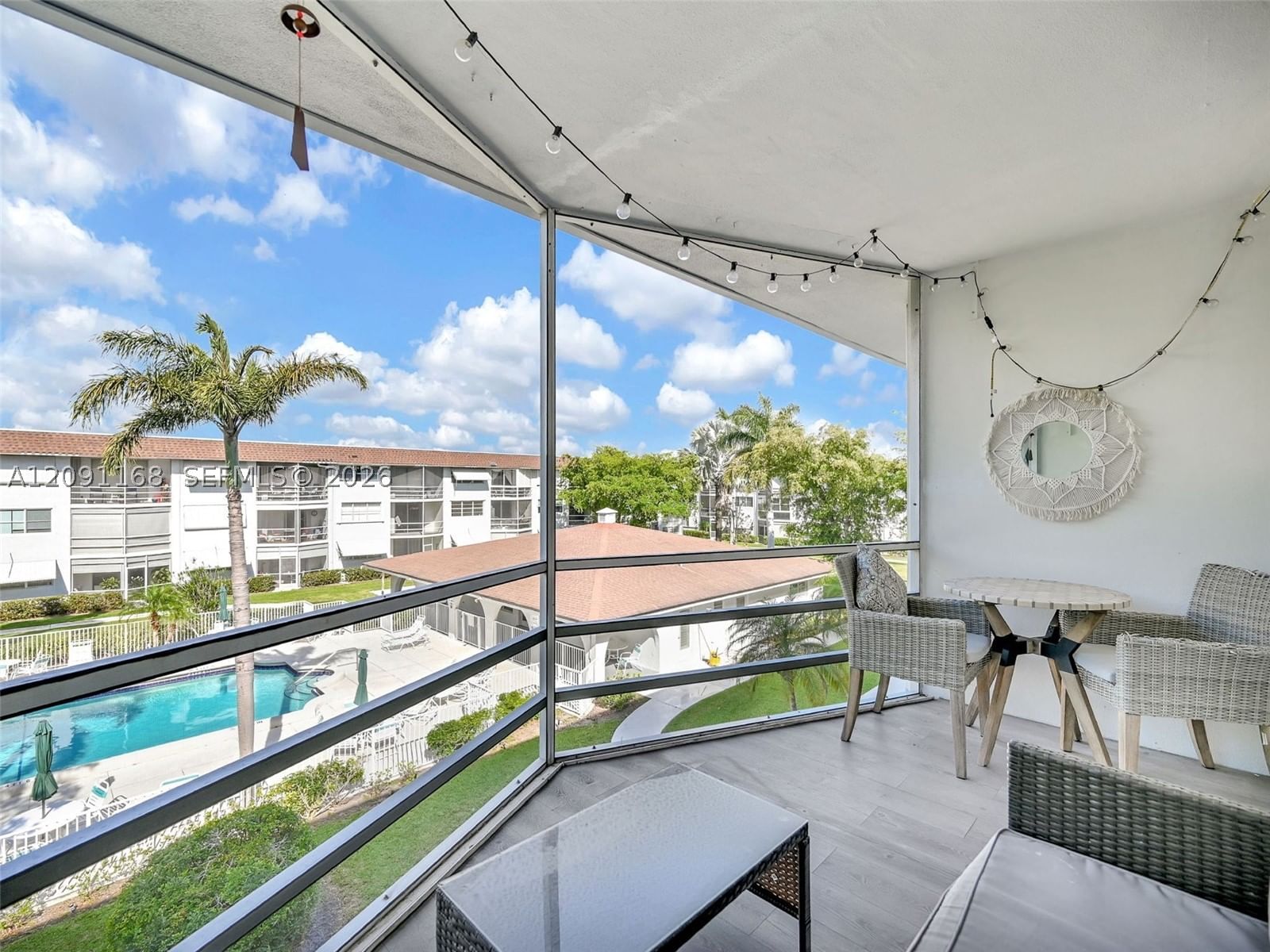 Real estate property located at 400 10th St #303, Broward, Deerfield Beach Gardens C, Deerfield Beach, FL