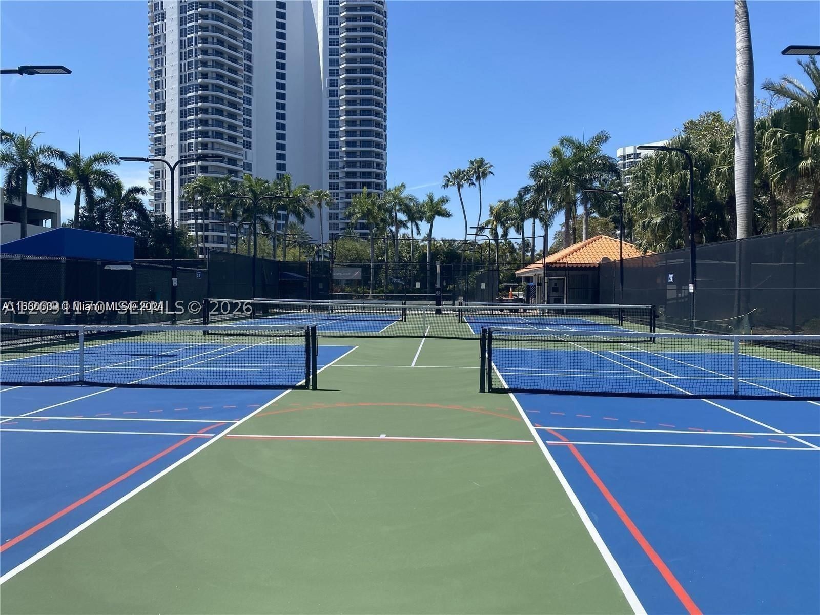Real estate property located at 3530 Mystic Pointe Dr #2002, Miami-dade, Mystic Pointe Tower 500 C, Aventura, FL
