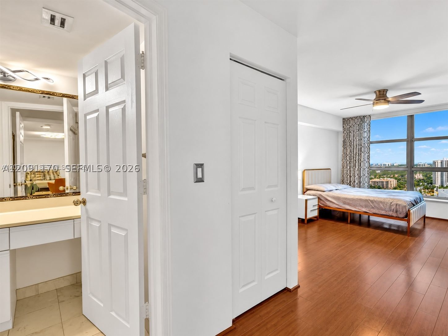 Real estate property located at 3530 Mystic Pointe Dr #2002, Miami-dade, Mystic Pointe Tower 500 C, Aventura, FL