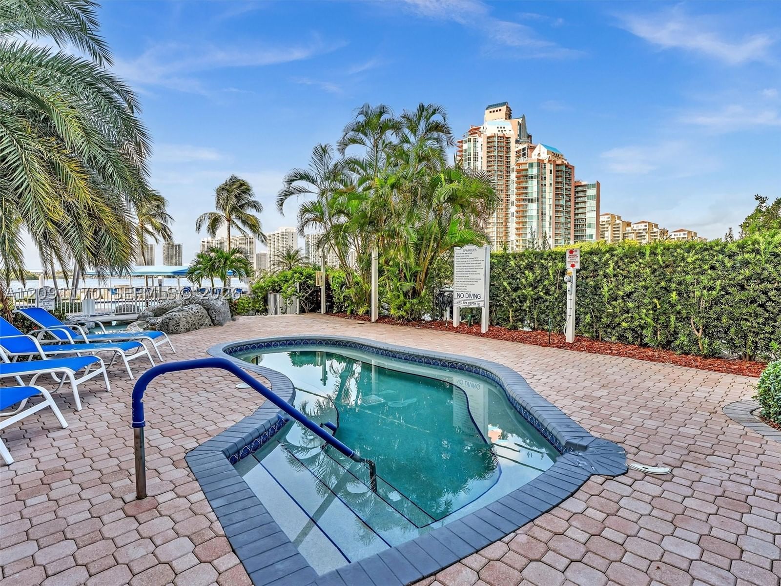 Real estate property located at 3530 Mystic Pointe Dr #2002, Miami-dade, Mystic Pointe Tower 500 C, Aventura, FL