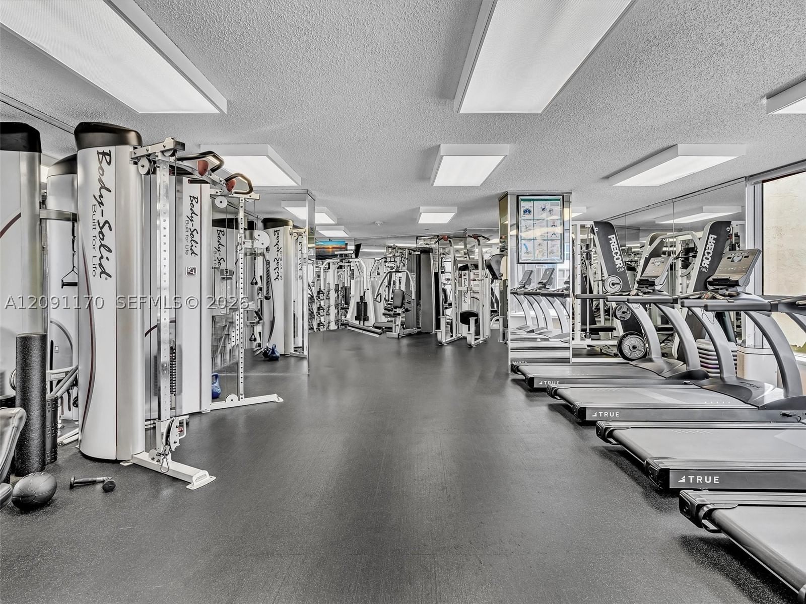Real estate property located at 3530 Mystic Pointe Dr #2002, Miami-dade, Mystic Pointe Tower 500 C, Aventura, FL