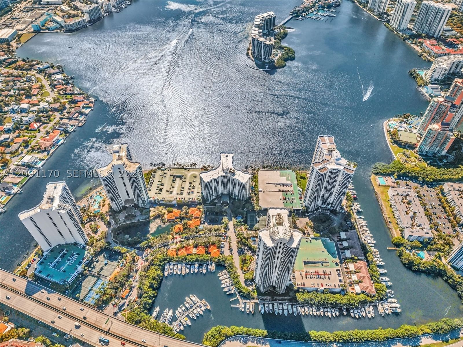 Real estate property located at 3530 Mystic Pointe Dr #2002, Miami-dade, Mystic Pointe Tower 500 C, Aventura, FL