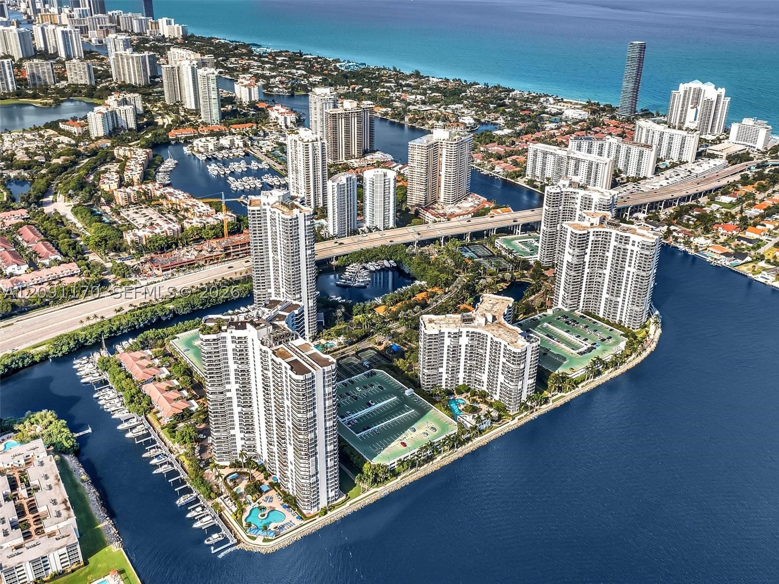 Real estate property located at 3530 Mystic Pointe Dr #2002, Miami-dade, Mystic Pointe Tower 500 C, Aventura, FL