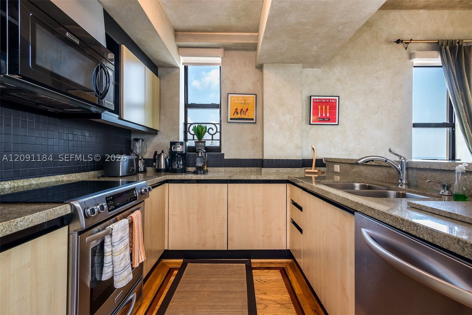 Real estate property located at 1330 Ocean Dr R5F, Miami-dade, The Netherland Condo, Miami Beach, FL
