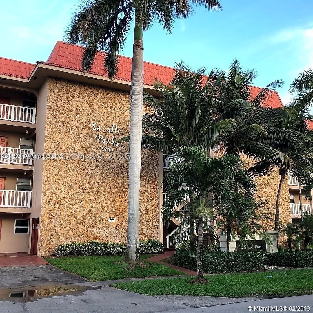 Real estate property located at 1700 58th Ter #2M, Broward, La Salle Park Condo, Sunrise, FL