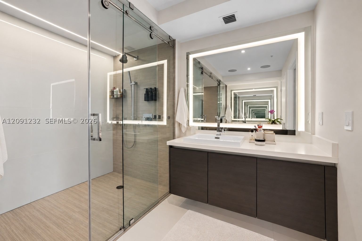 Real estate property located at 330 Sunny Isles Blvd #5-701, Miami-dade, Parque Towers Condo, Sunny Isles Beach, FL