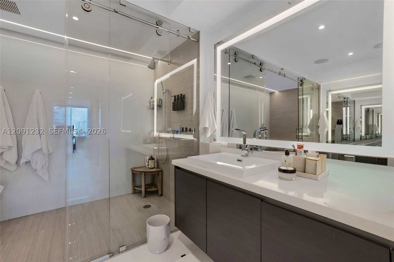 Real estate property located at 330 Sunny Isles Blvd #5-701, Miami-dade, Parque Towers Condo, Sunny Isles Beach, FL