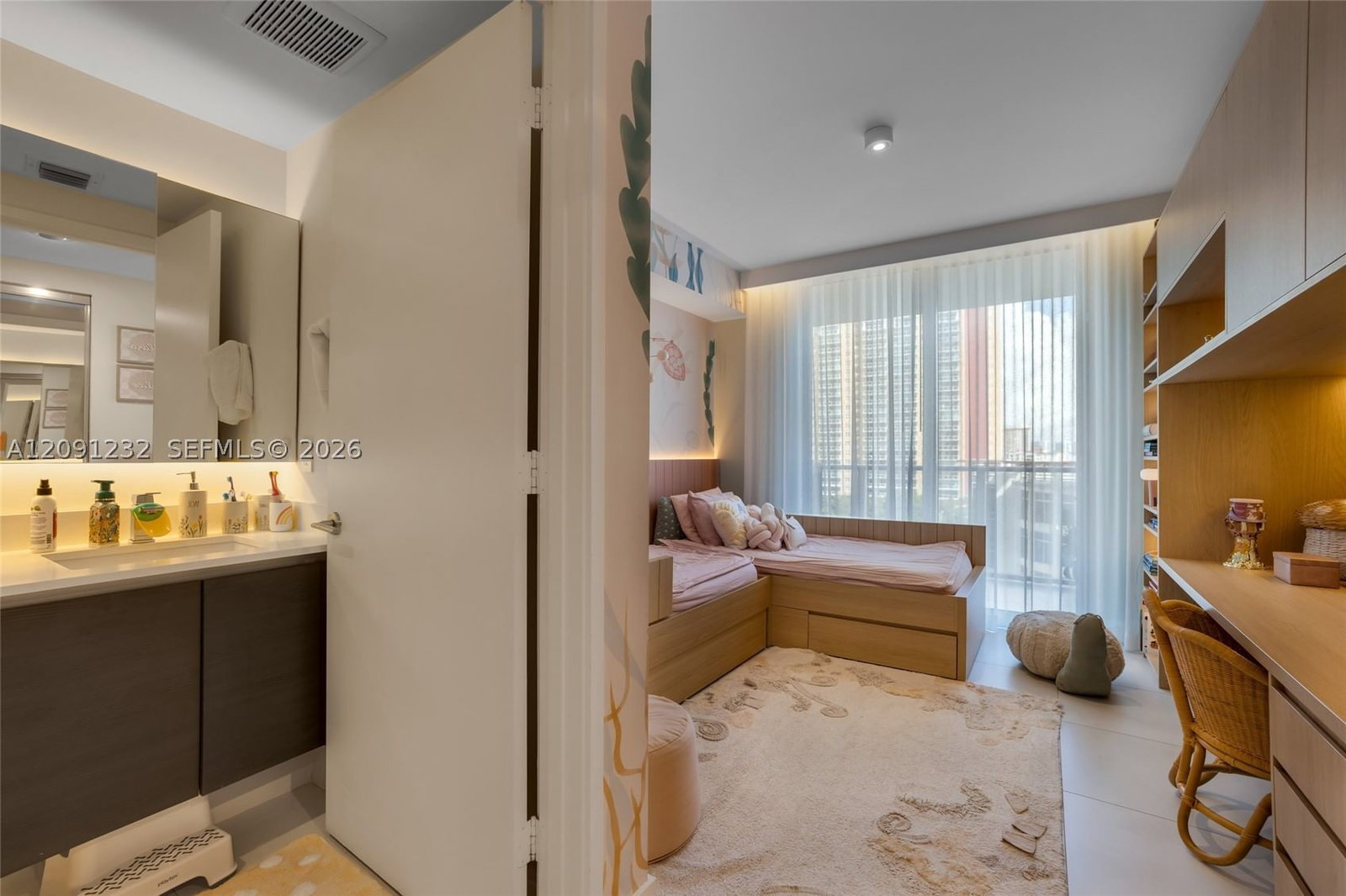 Real estate property located at 330 Sunny Isles Blvd #5-701, Miami-dade, Parque Towers Condo, Sunny Isles Beach, FL