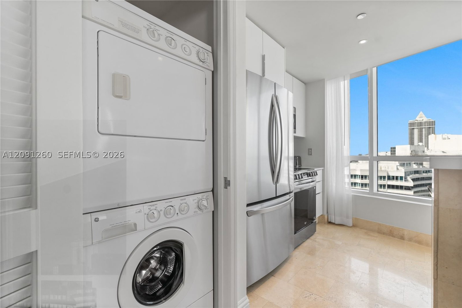 Real estate property located at 4401 Collins Ave #1703, Miami-dade, Fontainebleau Ii Condo, Miami Beach, FL