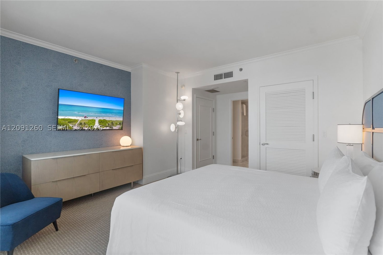 Real estate property located at 4401 Collins Ave #1703, Miami-dade, Fontainebleau Ii Condo, Miami Beach, FL