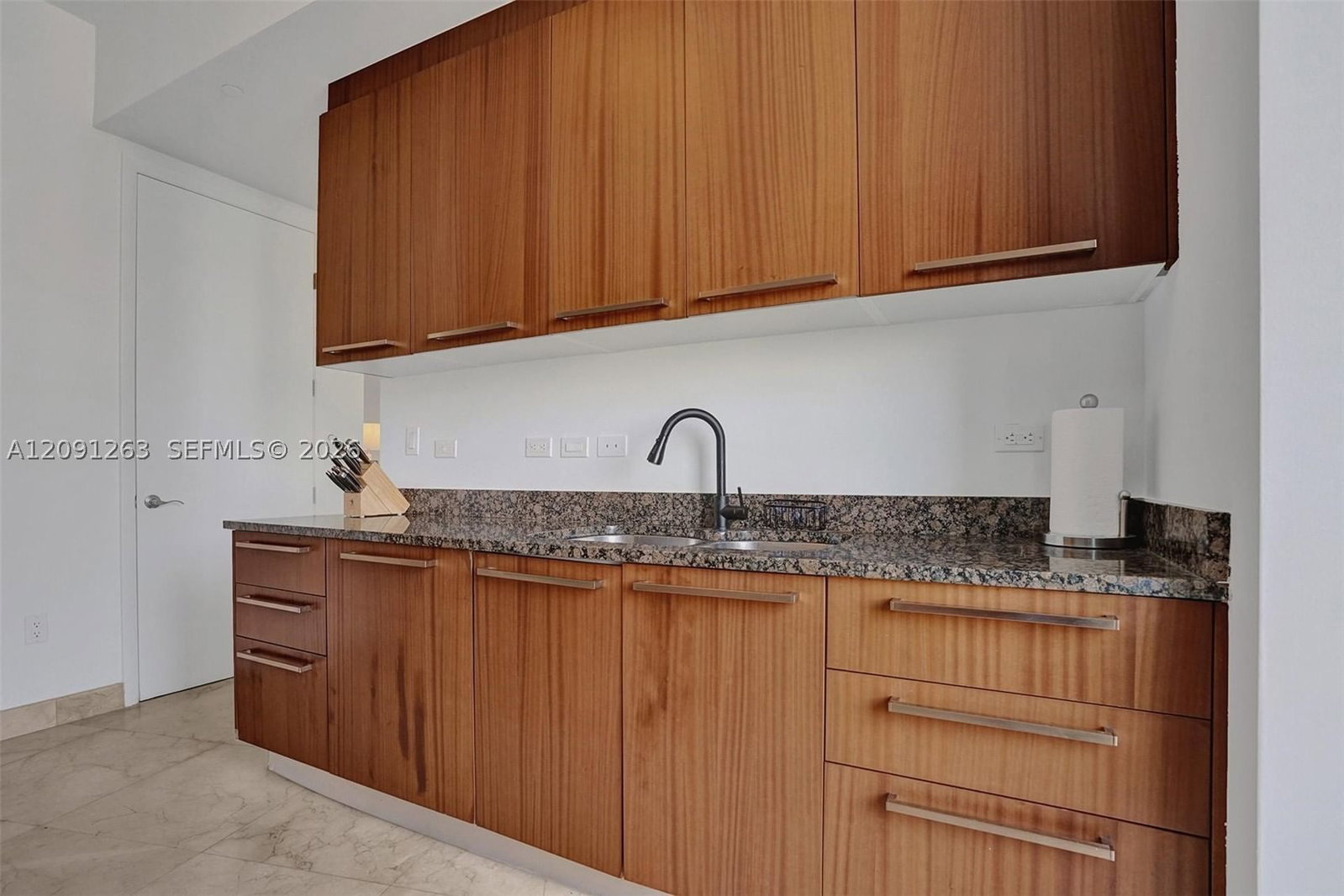 Real estate property located at 16001 Collins Ave #805, Miami-dade, Tdr Tower I Condo, Sunny Isles Beach, FL